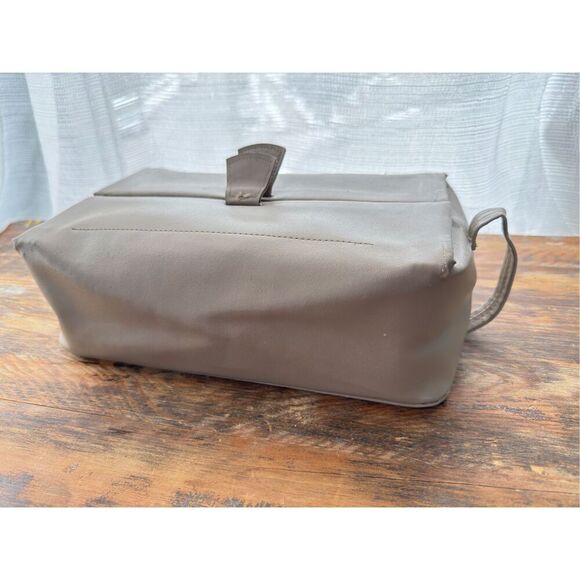 VTG St. Thomas‎ Womens Flip Top Valet Kit Toiletry Bag Taupe - Picture 1 of 9